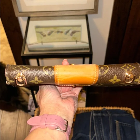 Louis Vuitton Brown and Tan Monogram Wallet - Picture 16 of 16